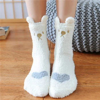 1 чифт Бели чорапи с шарките на Kawai от картун За жени с хубав модел мечка, Женски флисовые топли зимни забавни чорапи За Спане на пода