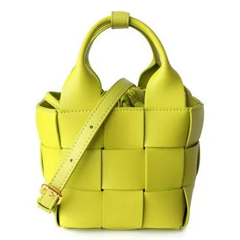 2023 Нова Лятна Дамска Малка чанта чанта от естествена кожа, Дамски Тканая чанта на рамото с завязками, Благородна Женска чанта-месинджър