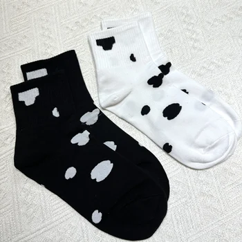 Модни черни универсални спортни чорапи Four Seasons в японския ретро черно-бял стил от телешка кожа