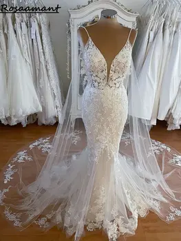 Сватбена рокля на Русалка на тънки спагети презрамки с V-образно деколте, Свалящ наметало, апликации, Дантелени сватбени рокли