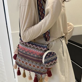 Нови етнически чанти за рамо с пискюли, популярните универсални дамски чанти през рамо впечатлява със своя бохемски стил, екологични чанти за съхранение в крайградските влакове