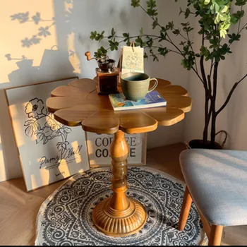 Съвременни мебели, френски ретро, Централна маса за дневна, малка странична масичка за отдих от масивно дърво, Творчески цветя, Сладки масичка, на Сцената на Жокера