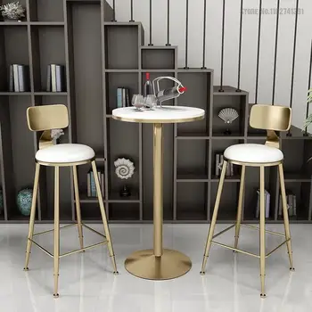 Скандинавски минимализъм, мрамор бар-часова рецепция, кафе-сладкарница, комбинацията от железен кръгла маса и стол, домашен хол, стол за почивка